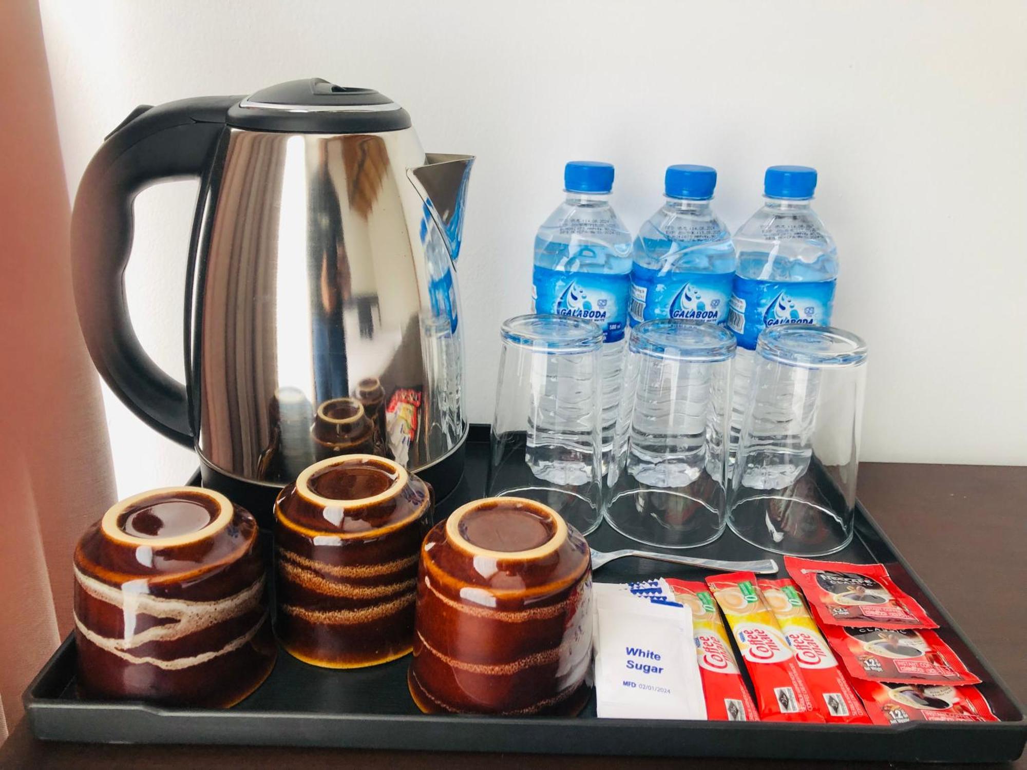 R21 Nuwara Eliya Hotel Buitenkant foto