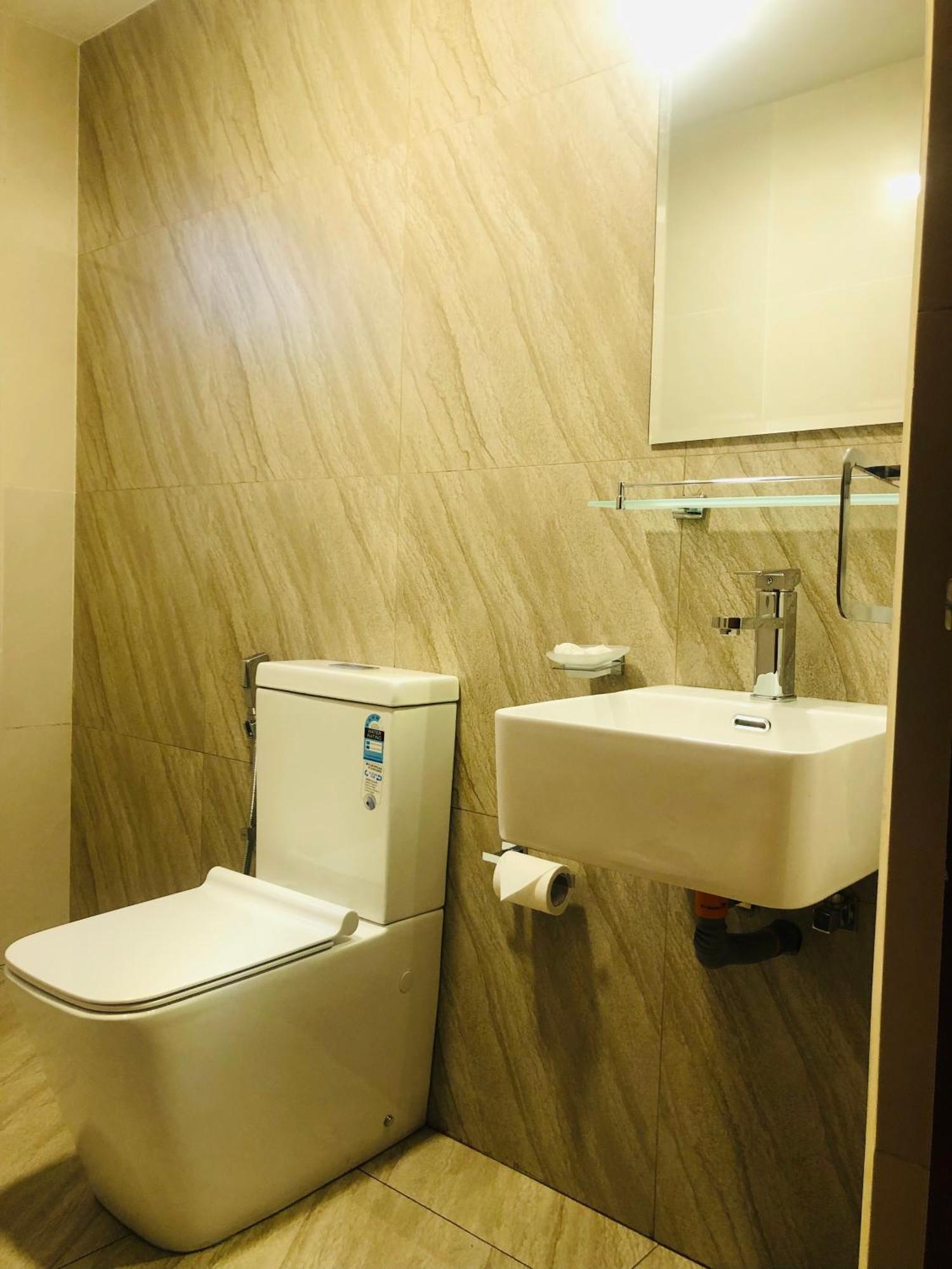 R21 Nuwara Eliya Hotel Buitenkant foto