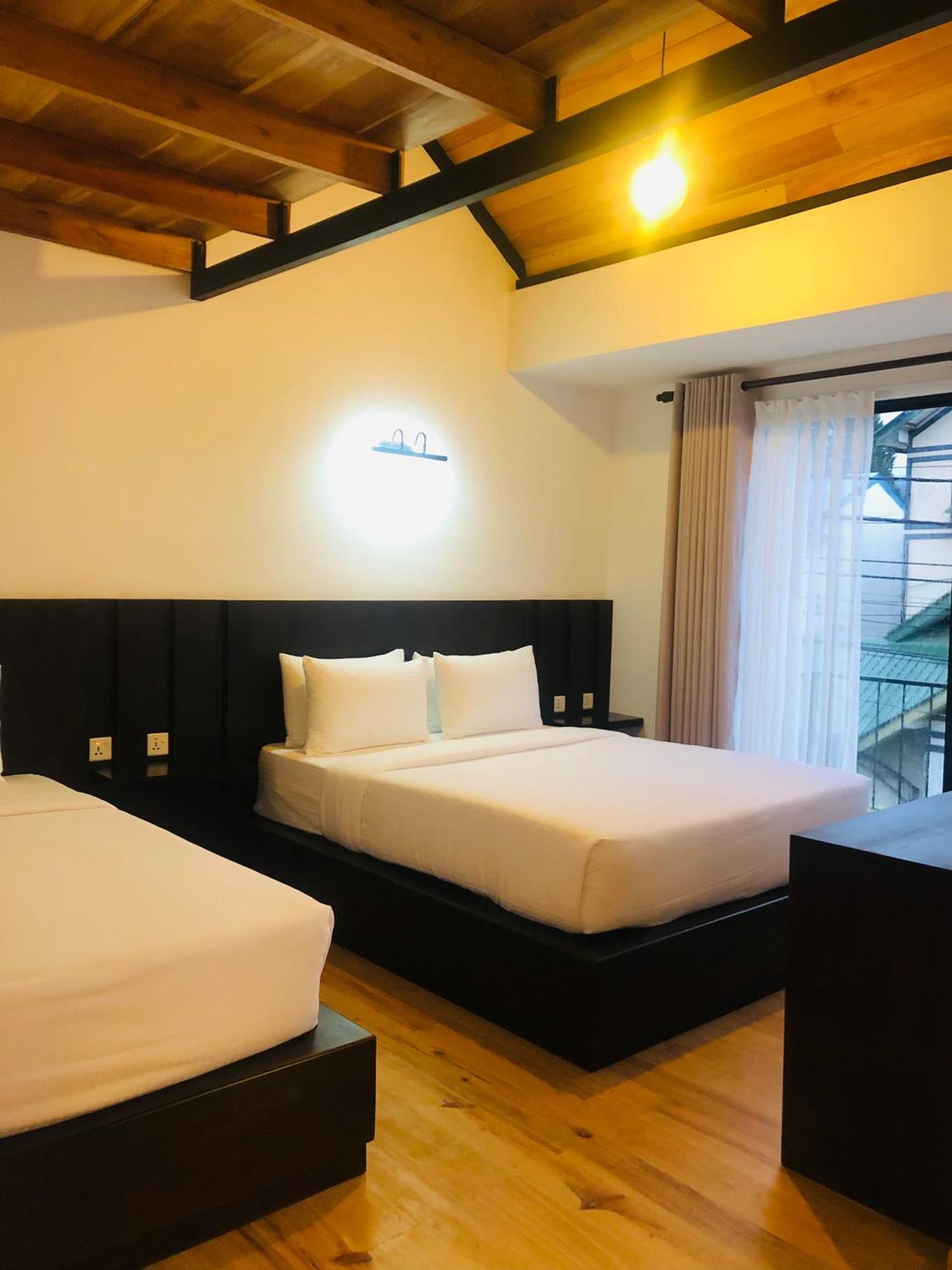 R21 Nuwara Eliya Hotel Buitenkant foto