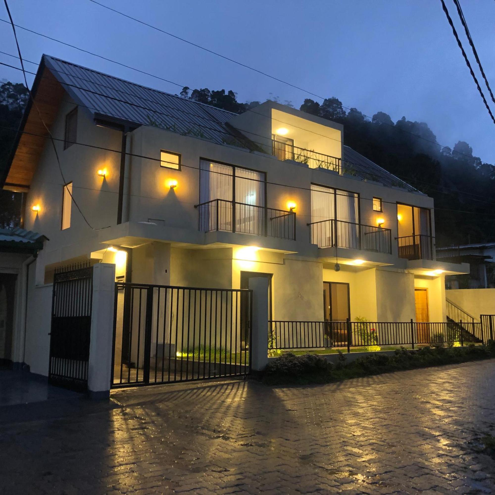 R21 Nuwara Eliya Hotel Buitenkant foto